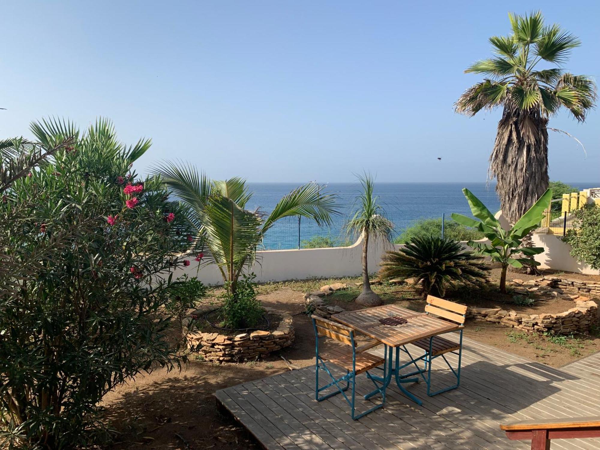 Tropikal House Facing Ocean Dom wakacyjny