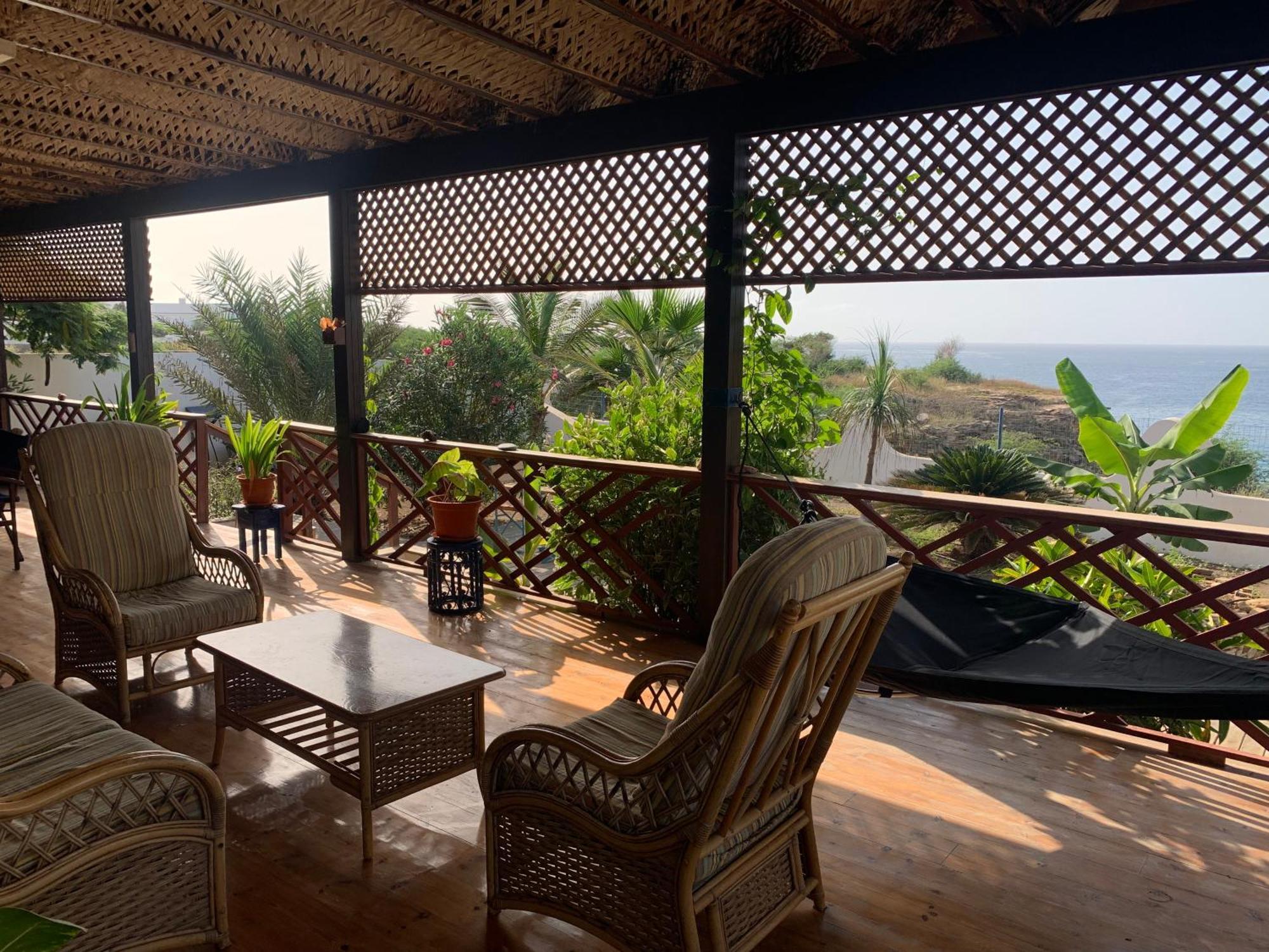 Tropikal House Facing Ocean Cidade do Maio
