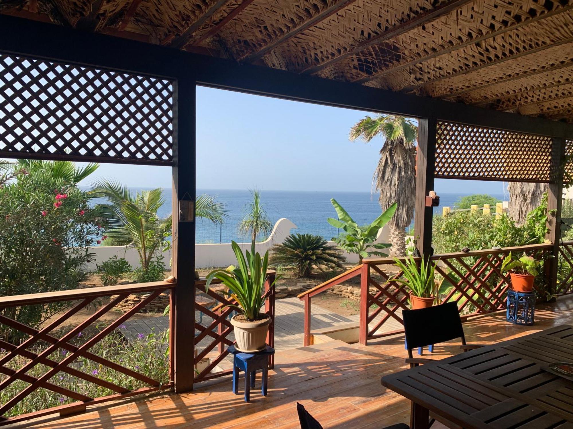 Tropikal House Facing Ocean * Cidade do Maio