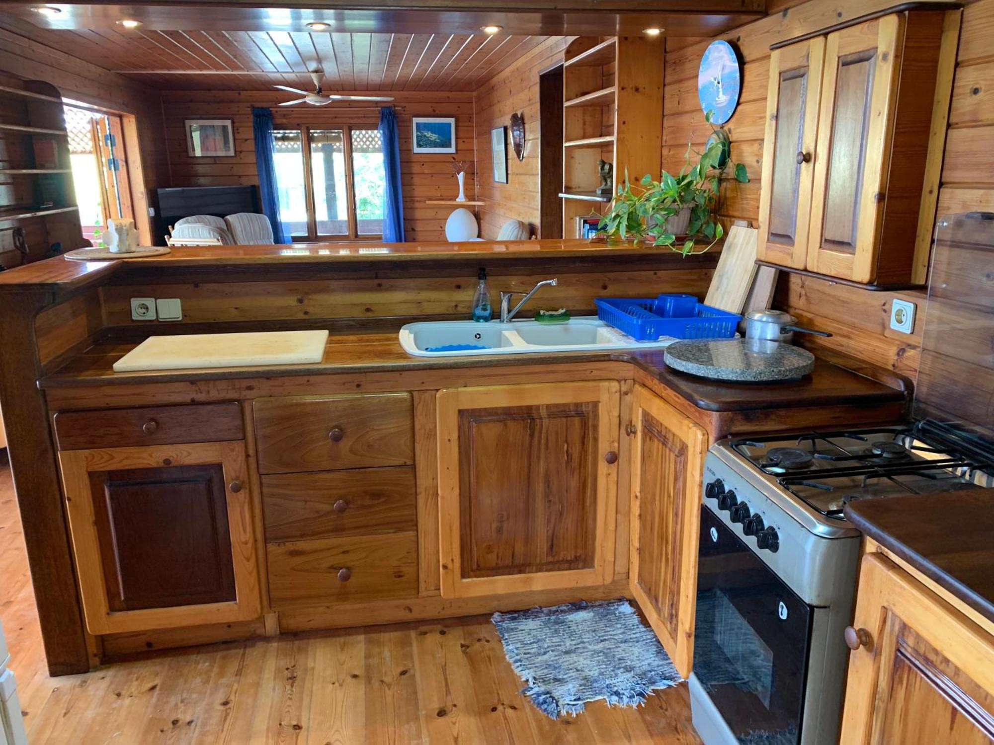 Tropikal House Facing Ocean Holiday home