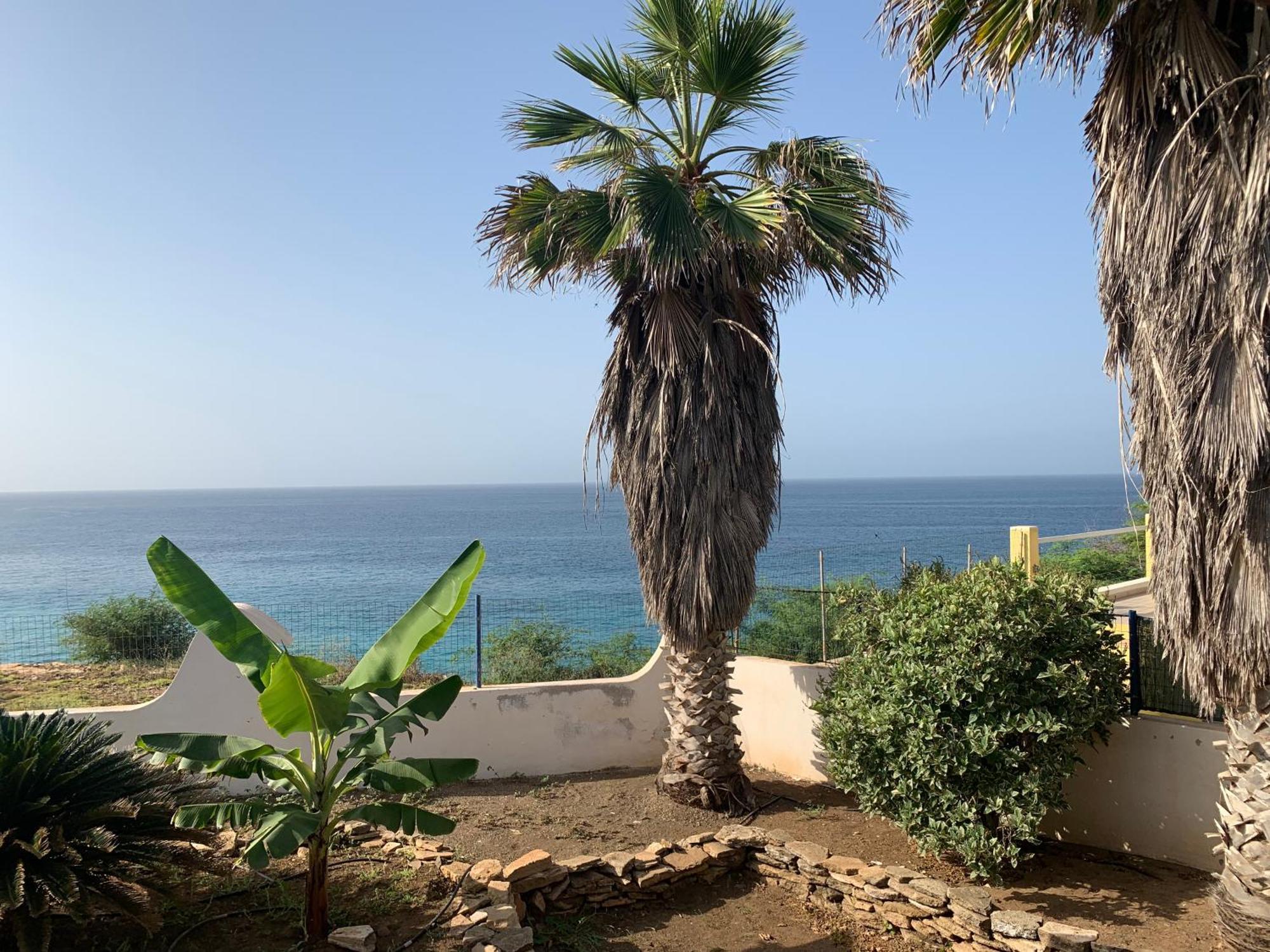 Tropikal House Facing Ocean Holiday home