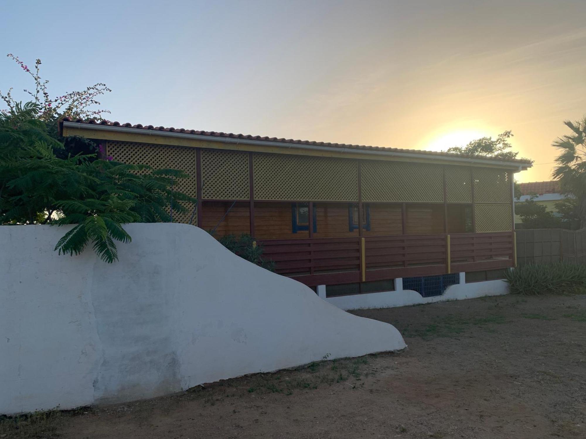 Tropikal House Facing Ocean